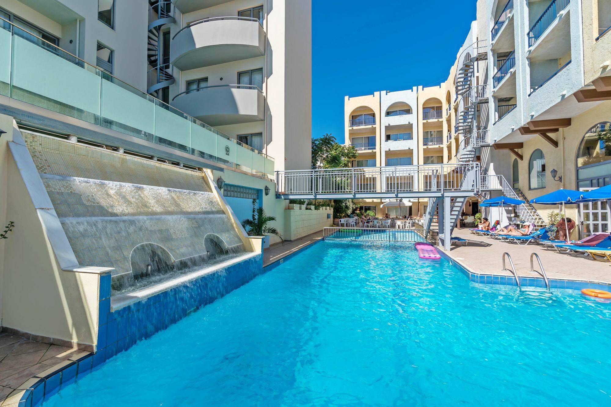 Icarus Suites & Apartments By "Lefkoniko" Réthymnon Extérieur photo